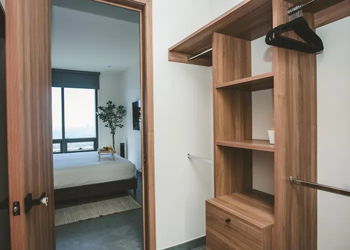 3004- Lux With Amazing View 1br1br *